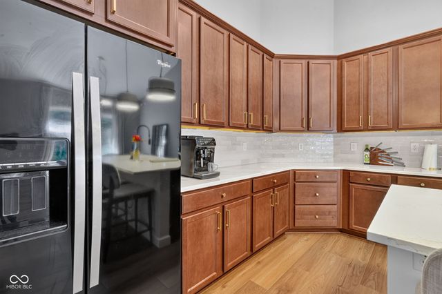 3927 Harrison Crossing Lane, Greenwood, IN 46142