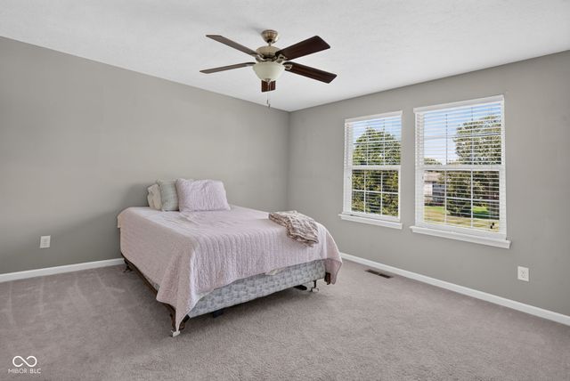 3927 Harrison Crossing Lane, Greenwood, IN 46142