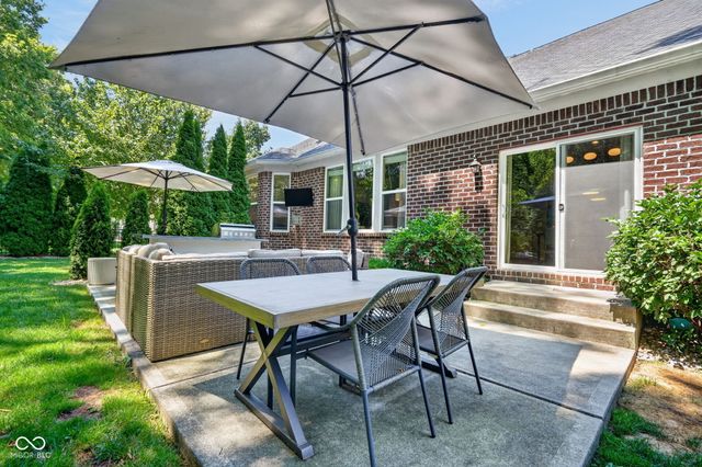 3927 Harrison Crossing Lane, Greenwood, IN 46142