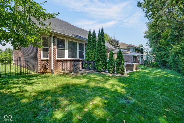 3927 Harrison Crossing Lane, Greenwood, IN 46142