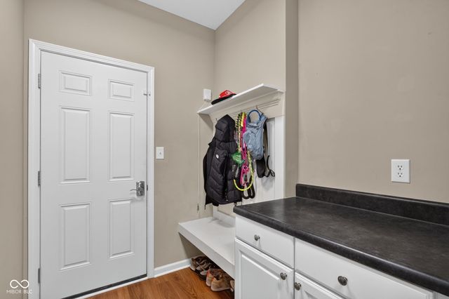 3927 Harrison Crossing Lane, Greenwood, IN 46142