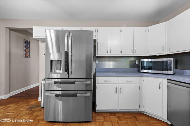 9734 Mason Ln, Fairdale, KY 40118