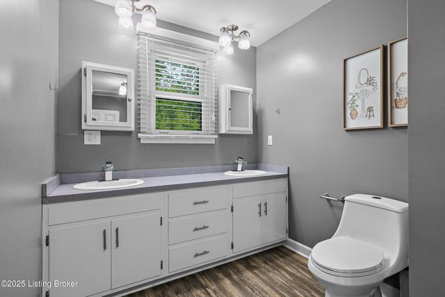 9734 Mason Ln, Fairdale, KY 40118