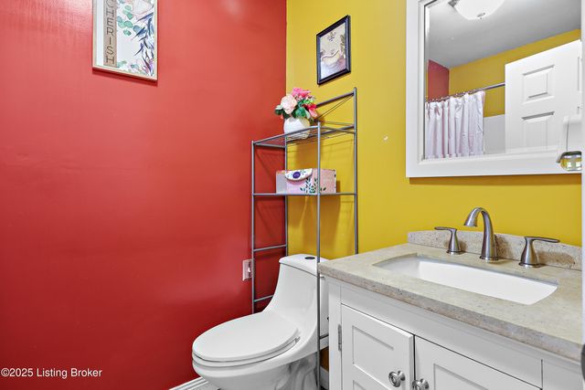 9734 Mason Ln, Fairdale, KY 40118