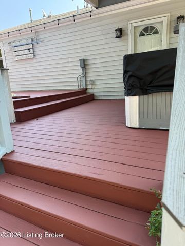 9734 Mason Ln, Fairdale, KY 40118