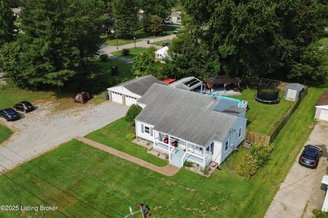 9734 Mason Ln, Fairdale, KY 40118