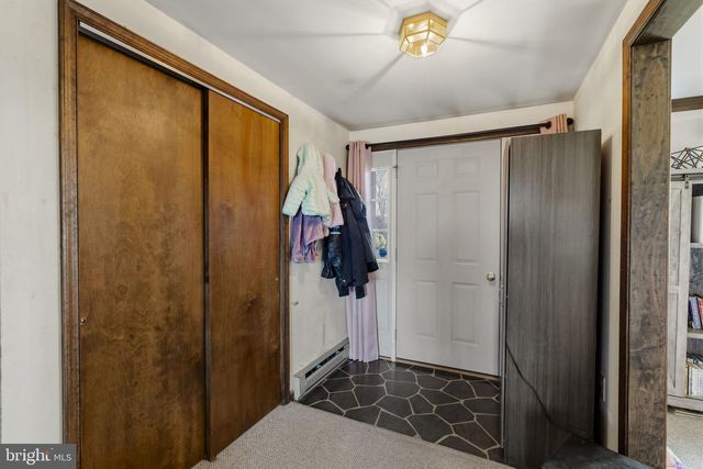 166 BUTTER RD, Leola, PA 17540