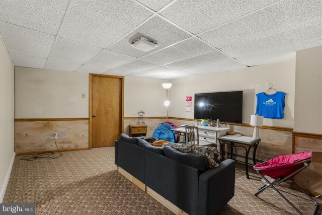 166 BUTTER RD, Leola, PA 17540