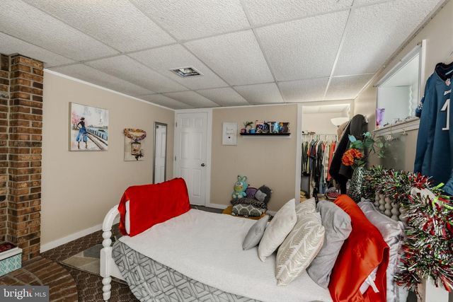 166 BUTTER RD, Leola, PA 17540