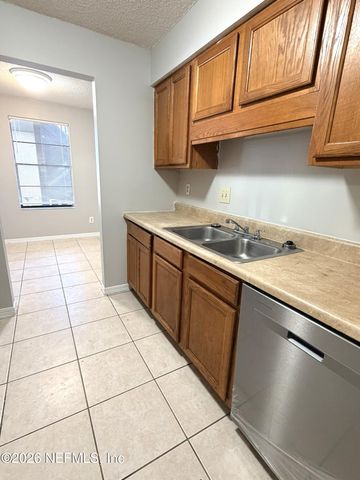 460 BENTWOOD Lane, Orange Park, FL 32073