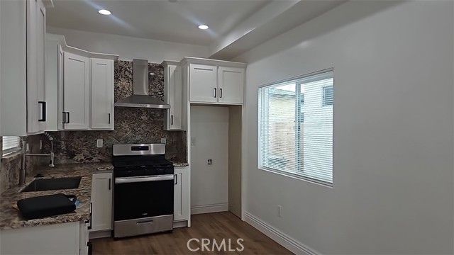 949 W Magnolia Street, Compton, CA 90220