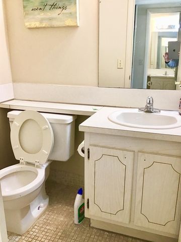 7 Oakridge B 7, Deerfield Beach, FL 33442