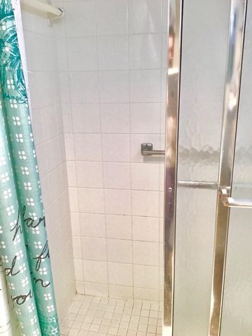 7 Oakridge B 7, Deerfield Beach, FL 33442