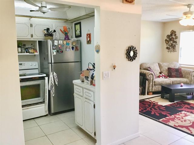 7 Oakridge B 7, Deerfield Beach, FL 33442