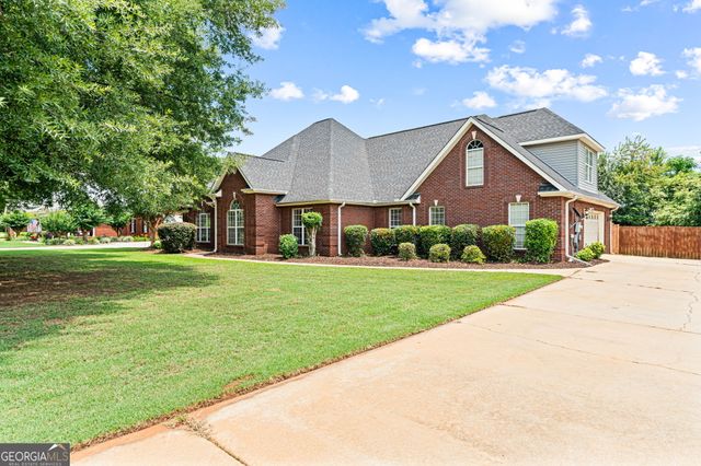 222 Audrey Way, Kathleen, GA 31047