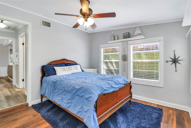 6505 Oakwood Lake Court, Granbury, TX 76049