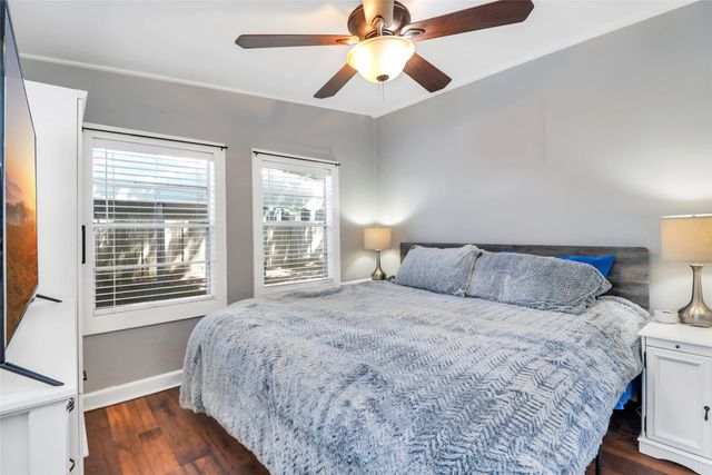 6505 Oakwood Lake Court, Granbury, TX 76049