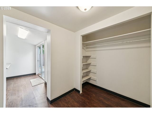 1602 JEFFERSON St, Kelso, WA 98626