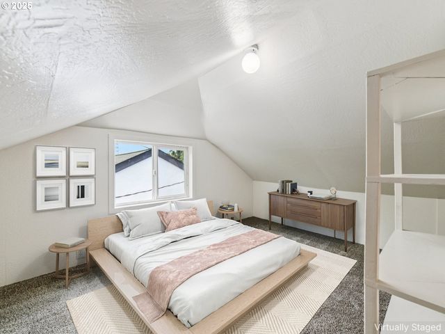 1602 JEFFERSON St, Kelso, WA 98626