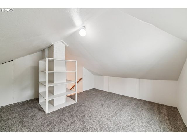 1602 JEFFERSON St, Kelso, WA 98626