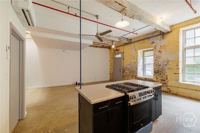 585 White Circle 5, Athens, GA 30605