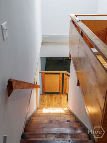 585 White Circle 5, Athens, GA 30605