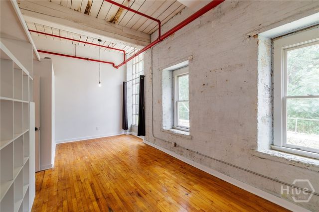 585 White Circle 5, Athens, GA 30605