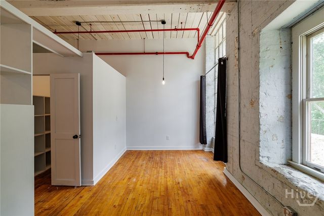 585 White Circle 5, Athens, GA 30605