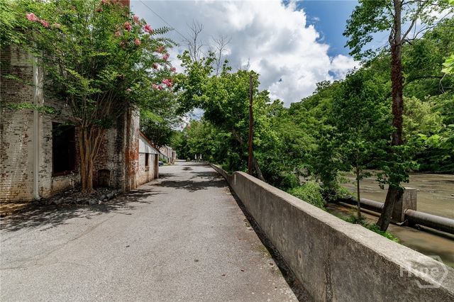 585 White Circle 5, Athens, GA 30605