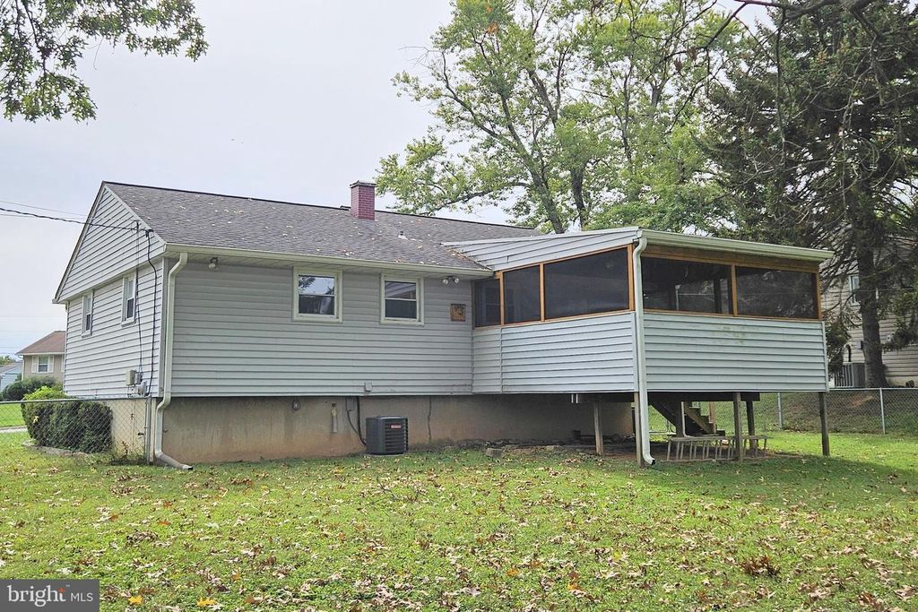 312 E CHERRY HILL RD, Reisterstown, MD 21136