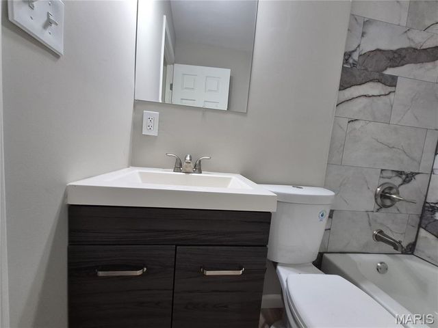 2800 Birch Avenue, Granite City, IL 62040