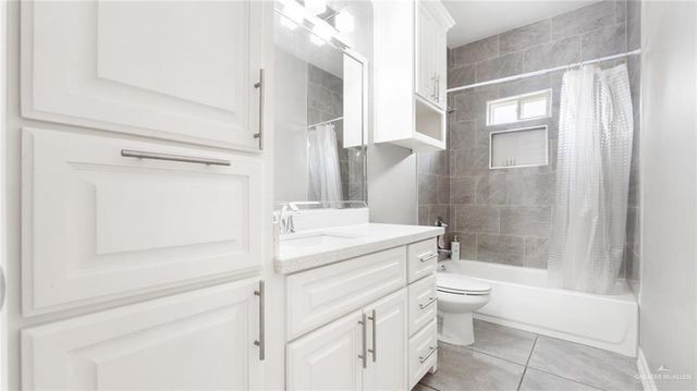 1809 Red River Avenue, Edinburg, TX 78539