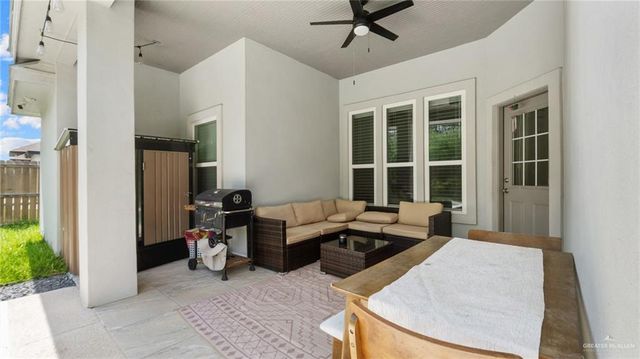 1809 Red River Avenue, Edinburg, TX 78539