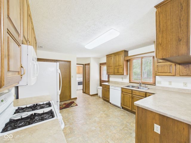 133 Asbury Drive, Anderson, IN 46013