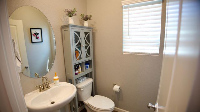 1431 Willowedge Way, Stockton, CA 95206