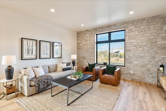 1642 E CENTER DR, Lehi, UT 84043