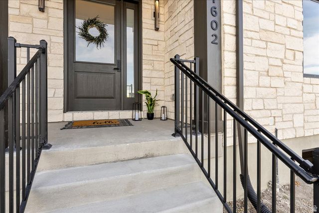 1642 E CENTER DR, Lehi, UT 84043