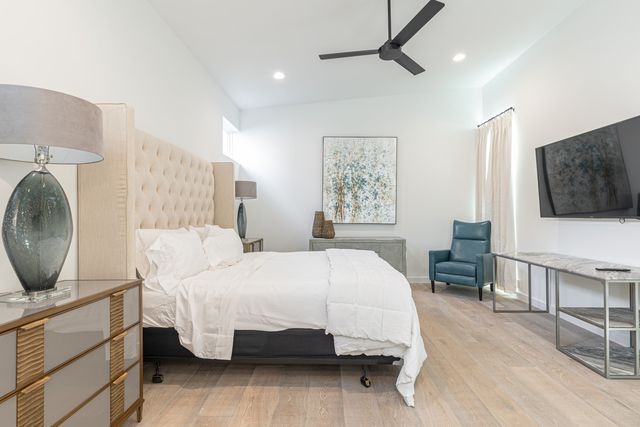 4202 Bonham Street, Dallas, TX 75229