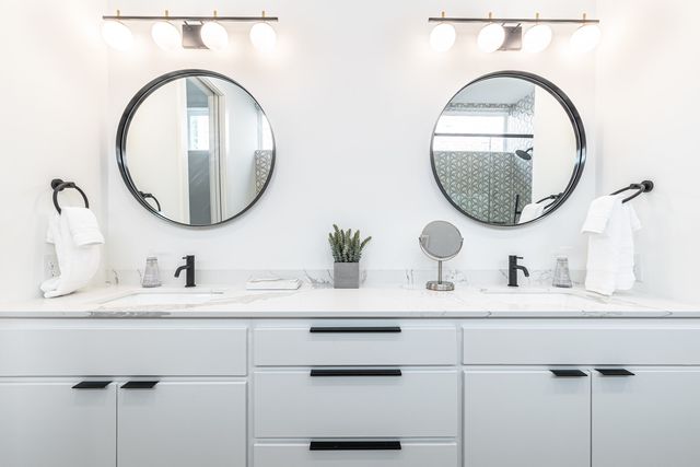 4202 Bonham Street, Dallas, TX 75229