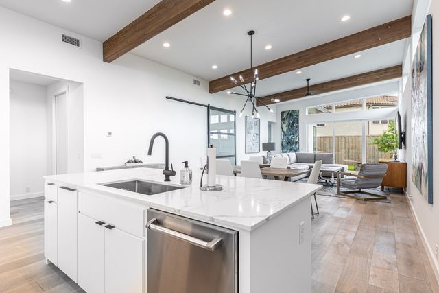 4202 Bonham Street, Dallas, TX 75229