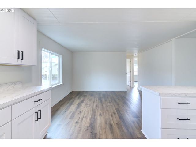 300 Sw 7TH Ave 1202, Battle Ground, WA 98604
