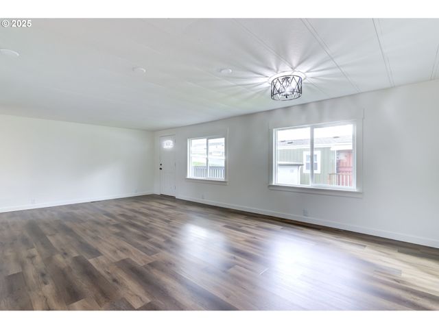300 Sw 7TH Ave 1202, Battle Ground, WA 98604