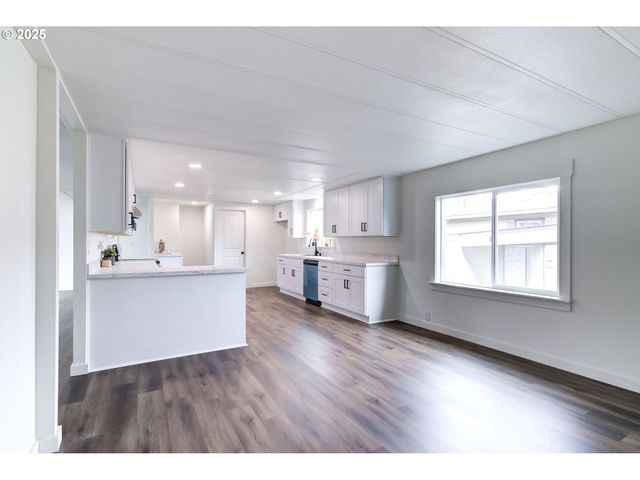 300 Sw 7TH Ave 1202, Battle Ground, WA 98604
