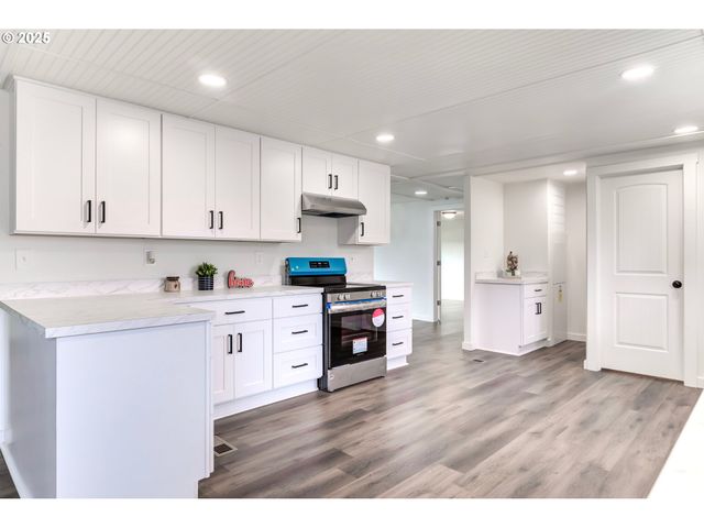 300 Sw 7TH Ave 1202, Battle Ground, WA 98604