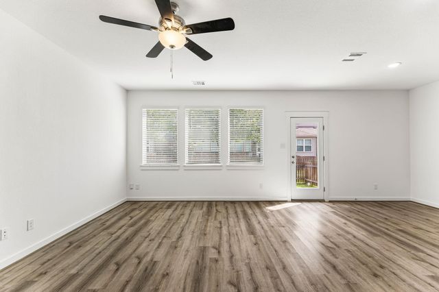 600 PEARLY EYE DR C, Pflugerville, TX 78660