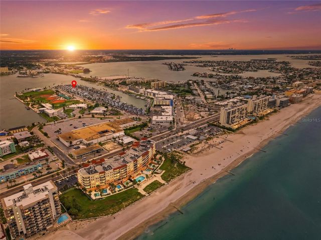 320 MEDALLION BOULEVARD H, Madeira Beach, FL 33708