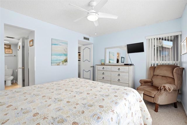 320 MEDALLION BOULEVARD H, Madeira Beach, FL 33708