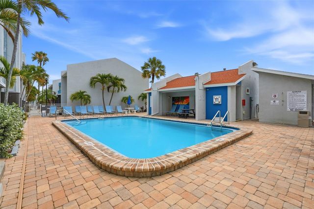 320 MEDALLION BOULEVARD H, Madeira Beach, FL 33708