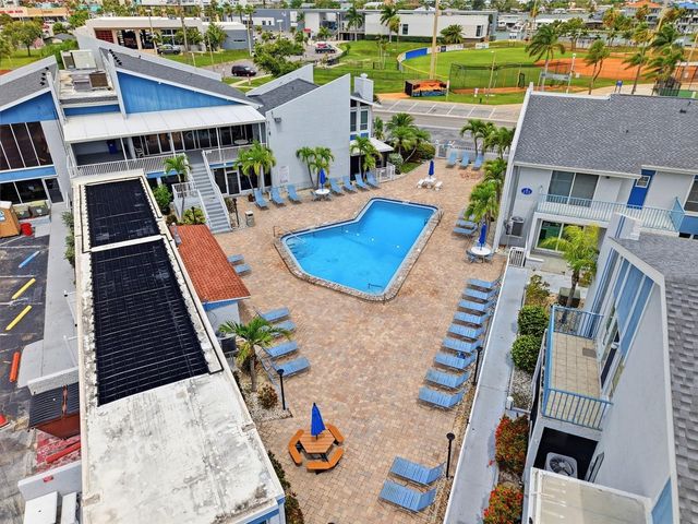 320 MEDALLION BOULEVARD H, Madeira Beach, FL 33708