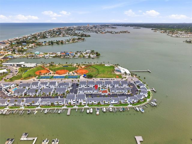 320 MEDALLION BOULEVARD H, Madeira Beach, FL 33708